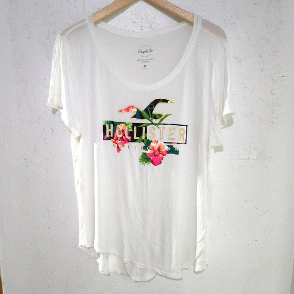 Hollister | White Floral Womens Graphic Tee - Picture 1 of 9